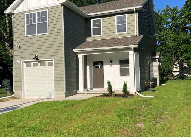 Property at 123 S 6th St, Suffolk, VA 23434, 4 beds, 2.5 baths