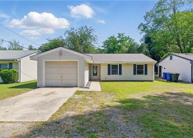 Property at 31 Morrison Ave, Newport News, VA 23601, 3 beds, 1.5 baths