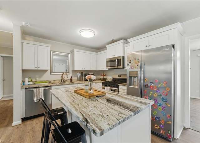 Property at 1832 Andrews Blvd, Hampton, VA 23663, 3 beds, 2 baths