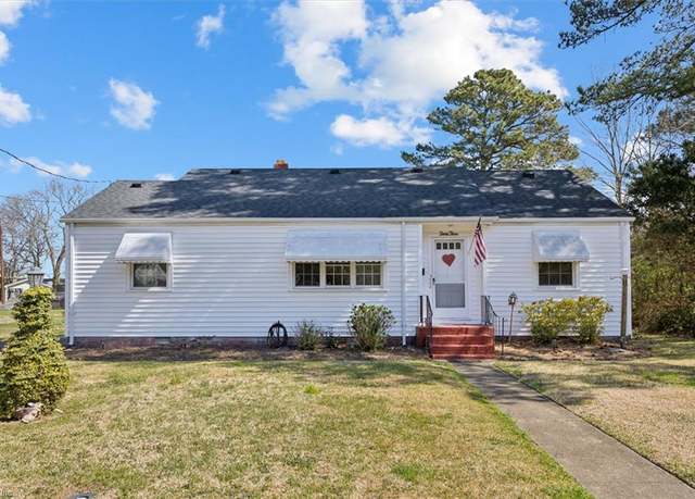 Property at 43 Greenbrier Rd, Portsmouth, VA 23707, 4 beds, 1 bath