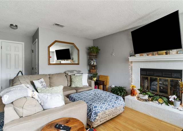 Property at 1634 E Ocean View Ave Unit 2E, Norfolk, VA 23503, 2 beds, 2 baths