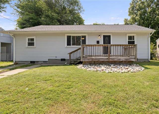Property at 14 N Walker Rd, Hampton, VA 23666, 3 beds, 2 baths