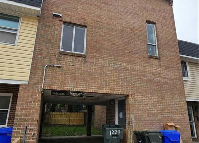 Property at 1221 Curie Ct, Norfolk, VA 23513, 3 beds, 1 bath