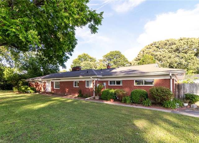 Property at 101 Stadium Dr, Chesapeake, VA 23322, 4 beds, 2.5 baths