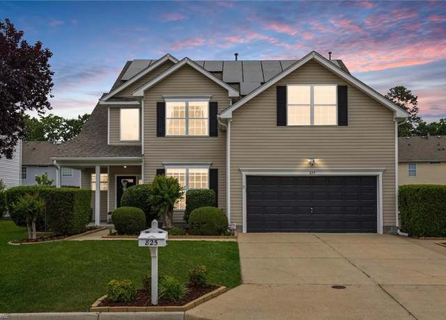 Property at 825 Wyemouth Dr, Newport News, VA 23602, 6 beds, 3 baths