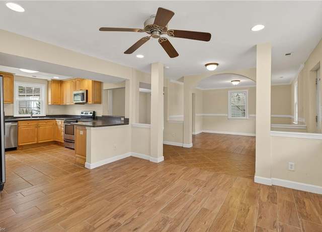 Property at 3110 Norway Pl, Norfolk, VA 23509, 4 beds, 3.5 baths
