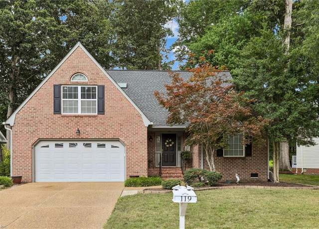 Property at 119 E Wedgwood Dr, Yorktown, VA 23693, 4 beds, 2.5 baths