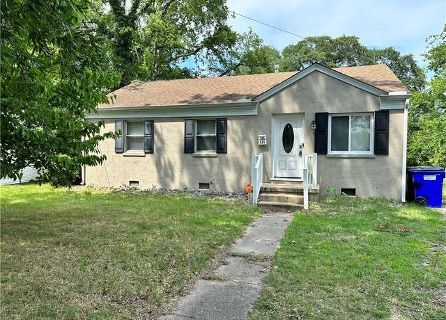 Property at 628 Summers Dr, Norfolk, VA 23509, 3 beds, 1.5 baths