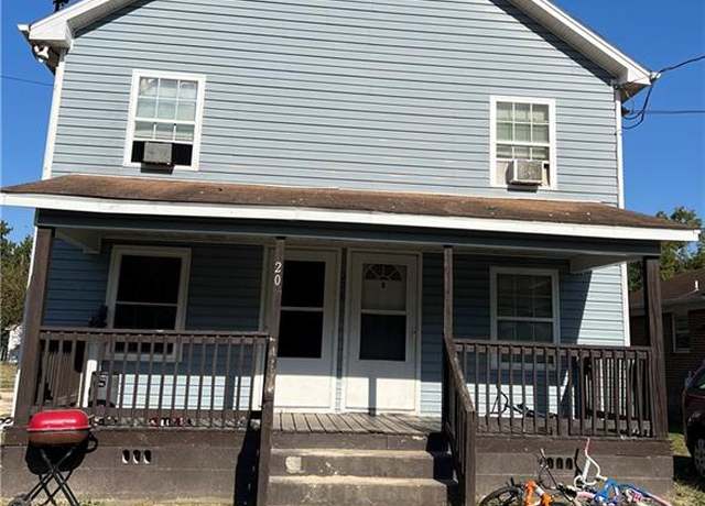 Property at 205 Cobb St, Franklin, VA 23851, 4 beds, 2 baths