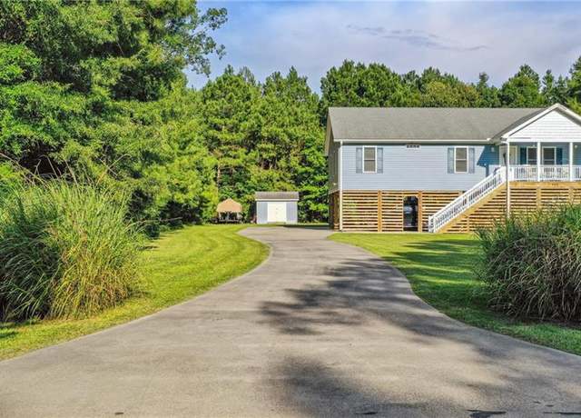 Property at 145 Riverview Dr, Hertford, NC 27944, 3 beds, 2.5 baths