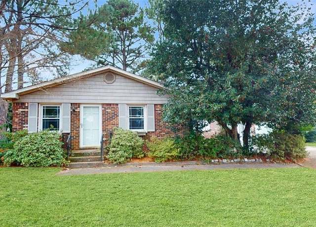 Property at 3808 Forsythe Ct, Chesapeake, VA 23321, 3 beds, 2 baths