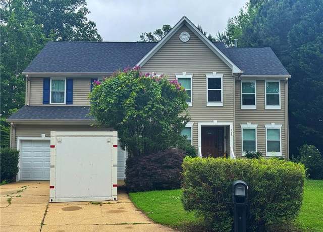 Property at 215 Erin Leigh Cir, Newport News, VA 23602, 5 beds, 2.5 baths