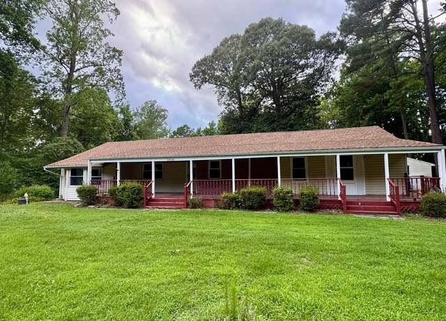 Property at 2228 Kings Hwy, Suffolk, VA 23435, 4 beds, 2 baths