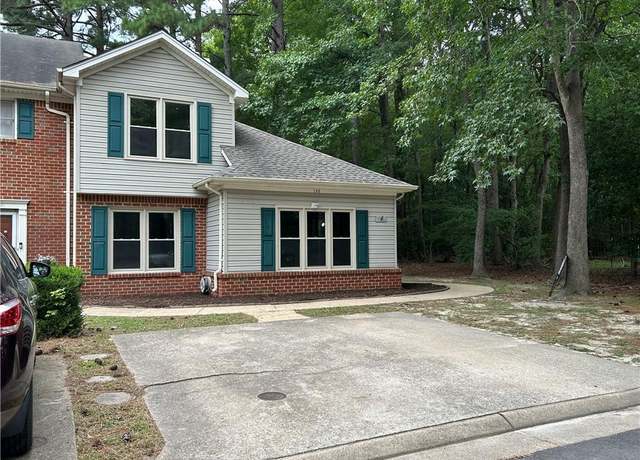 Property at 105 Knoll Crst, Yorktown, VA 23692, 3 beds, 2.5 baths