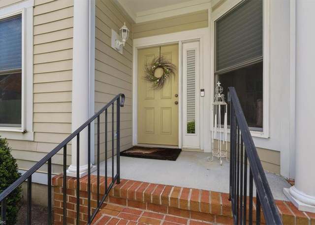 Property at 1040 Collection Creek Way, Virginia Beach, VA 23454, 3 beds, 3.5 baths