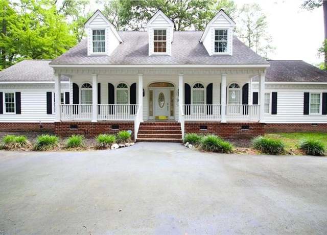 Property at 535 Piney Point Rd, Yorktown, VA 23692, 5 beds, 3 baths