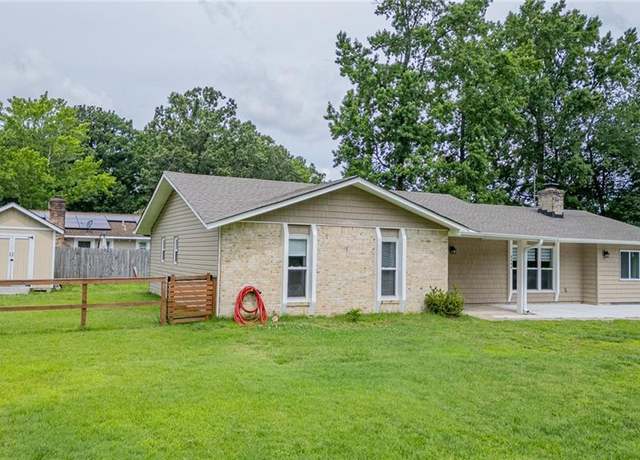 Property at 2504 Pine Needles Cir, Virginia Beach, VA 23453, 4 beds, 2 baths