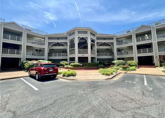 Property at 30 Brough Ln #301, Hampton, VA 23669, 3 beds, 2.5 baths
