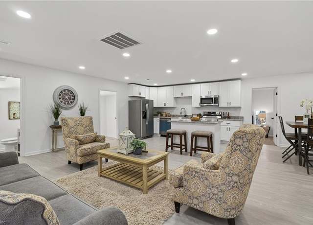 Property at 13648 Track Ln, Smithfield, VA 23430, 3 beds, 2.5 baths
