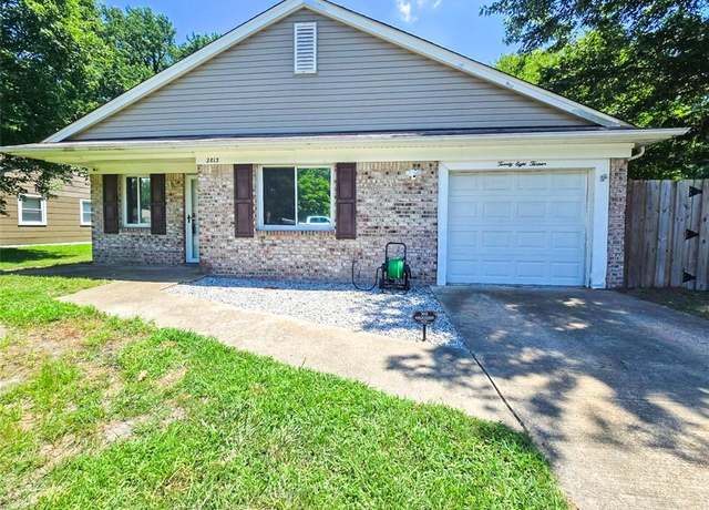 Property at 2813 Squire Ct, Chesapeake, VA 23323, 4 beds, 2 baths