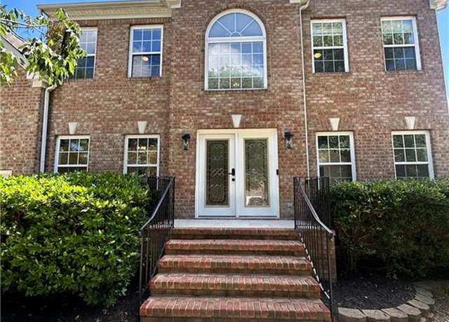 Property at 2228 Dulwich Pl, Virginia Beach, VA 23456, 4 beds, 3 baths