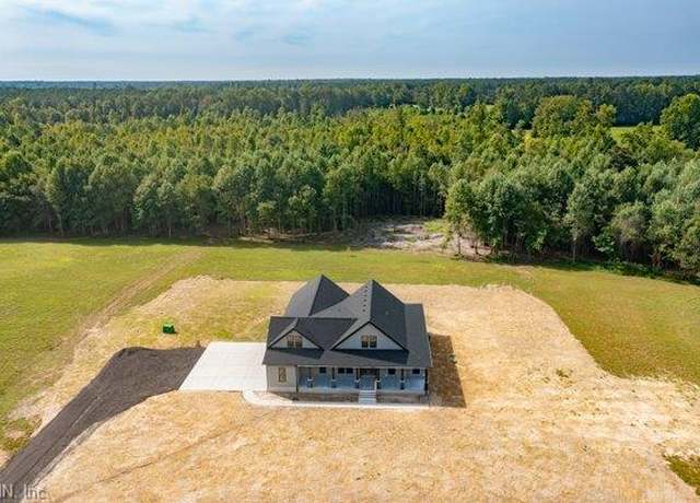 Property at 19 ac Grove Ave, Suffolk, VA 23434, 3 beds, 3.5 baths