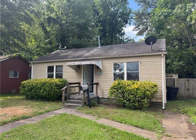 Property at 3405 Woodstock St, Portsmouth, VA 23701, 2 beds, 1 bath