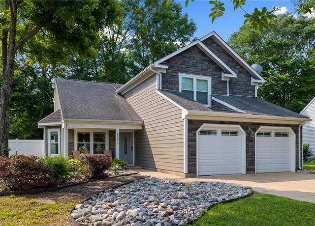 Property at 2389 Kerr Dr, Virginia Beach, VA 23454, 3 beds, 2.5 baths