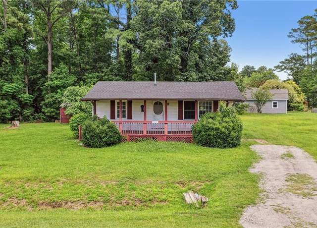 Property at 1313 Snug Harbor Rd, Hertford, NC 27944, 2 beds, 1 bath