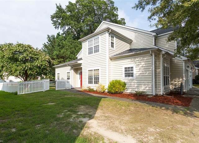 Property at 406 Holmes Blvd, Yorktown, VA 23692, 4 beds, 2.5 baths