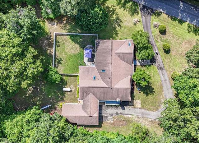 Property at 201 Colony Trl, Lanexa, VA 23089, 4 beds, 2.5 baths