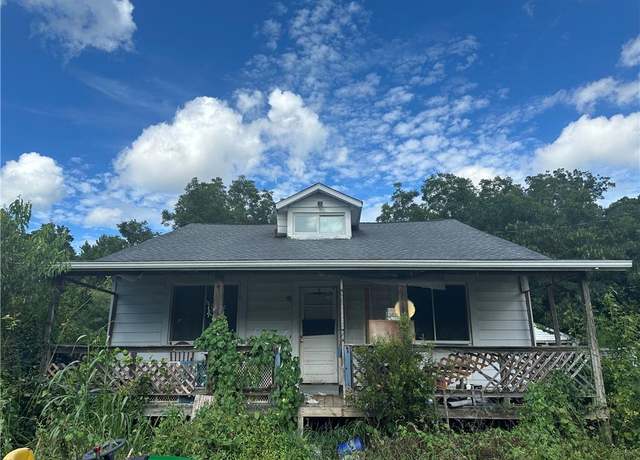 Property at 512 Murphys Mill Rd, Suffolk, VA 23434, 3 beds, 1 bath