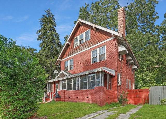 Property at 4508 Newport Ave, Norfolk, VA 23508, 4 beds, 1.5 baths