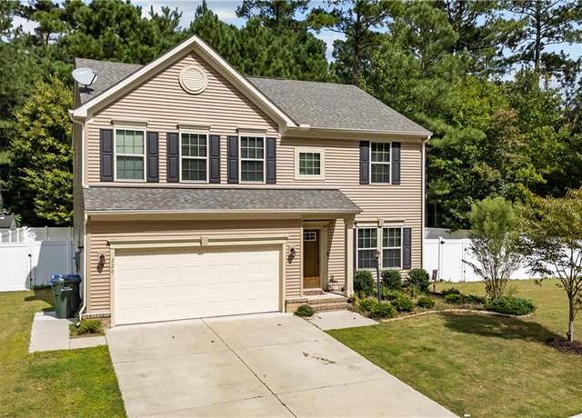 Property at 220 Patriots Walke Dr, Suffolk, VA 23434, 4 beds, 2.5 baths