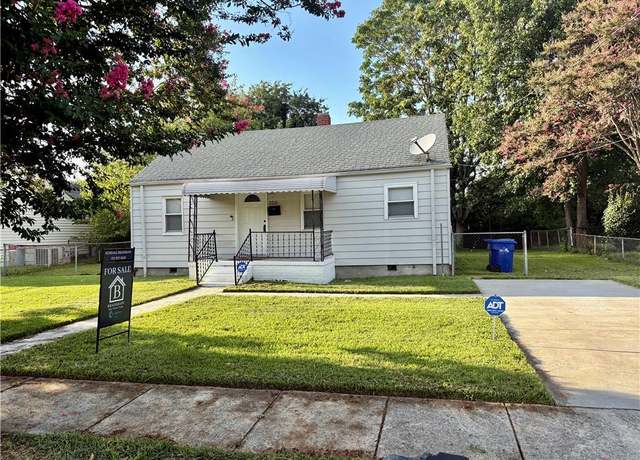 Property at 320 Killian Ave, Portsmouth, VA 23704, 2 beds, 1 bath