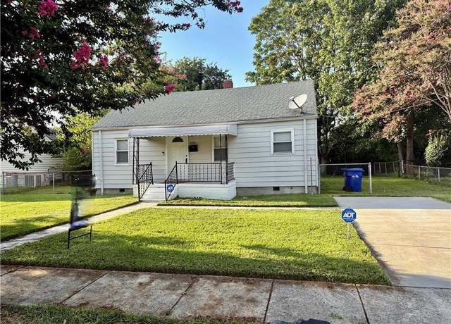 Property at 320 Killian Ave, Portsmouth, VA 23704, 2 beds, 1 bath