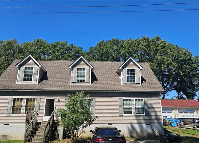 Property at 19 Denbigh Blvd, Newport News, VA 23608, 4 beds, 3 baths