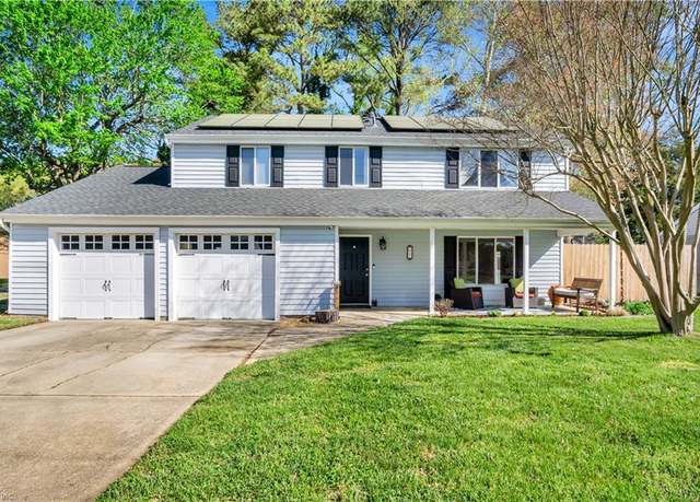 Property at 221 Denbigh Blvd, Newport News, VA 23608, 5 beds, 3.5 baths