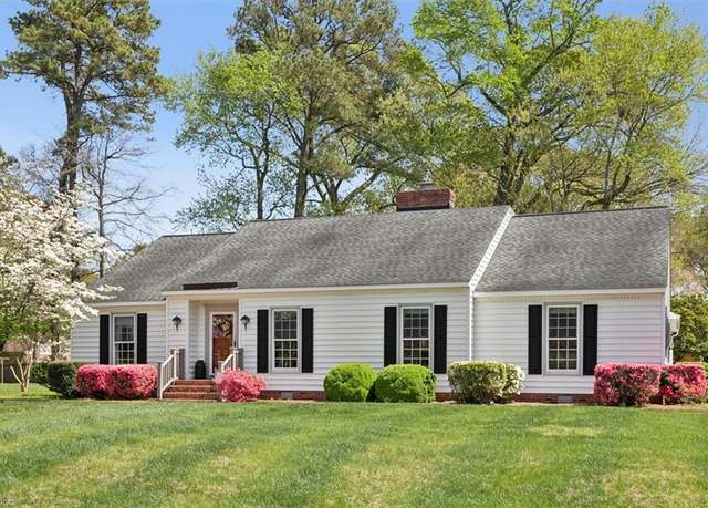 Property at 35 Westover Dr, Poquoson, VA 23662, 4 beds, 4 baths