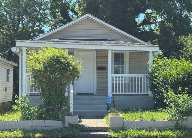 Property at 1122 37th St, Newport News, VA 23607, 3 beds, 1 bath