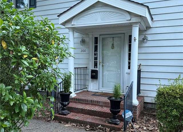 Property at 200 Antietam Ct, Hampton, VA 23669, 4 beds, 2.5 baths