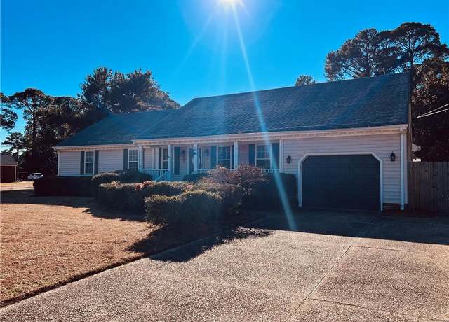 Property at 29 Fairway Dr, Portsmouth, VA 23701, 4 beds, 2.5 baths