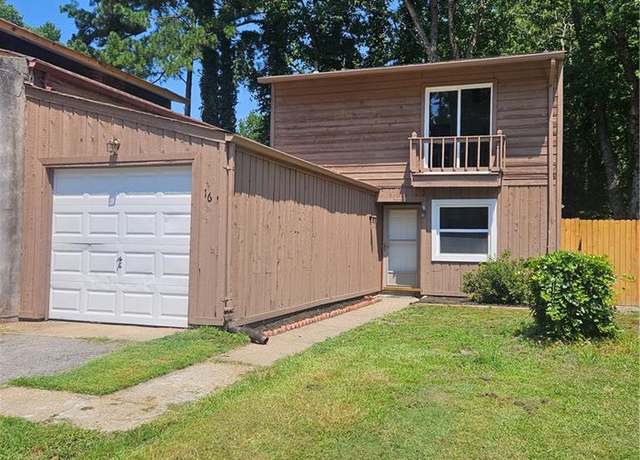 Property at 16 Corby Cir, Chesapeake, VA 23320, 3 beds, 2.5 baths