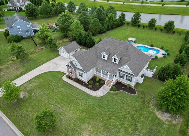 Property at 826 Majestic Ct, Chesapeake, VA 23323, 4 beds, 3.5 baths