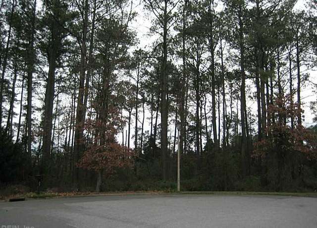 Property at 99 Pelican Shores Dr, Hampton, VA 23666