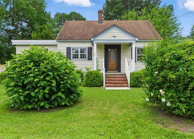 Property at 3013 Smithfield Rd, Portsmouth, VA 23702, 3 beds, 1 bath
