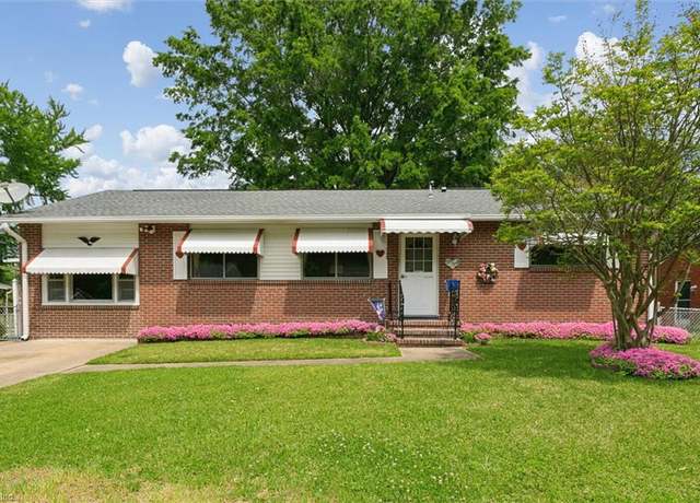 Property at 133 Fort Worth St, Hampton, VA 23669, 3 beds, 1.5 baths