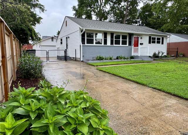 Property at 419 Galveston Ct, Hampton, VA 23669, 3 beds, 1 bath