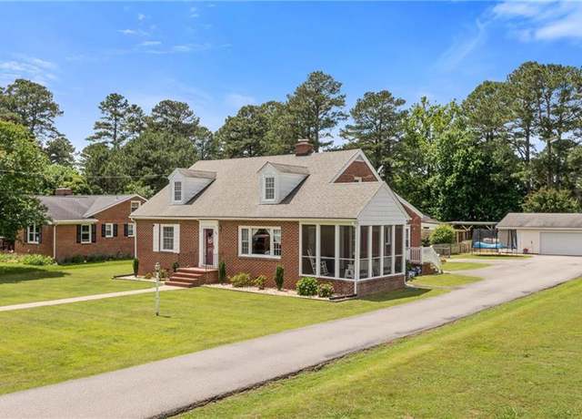 Property at 108 Pocahontas St, Franklin, VA 23851, 3 beds, 3 baths