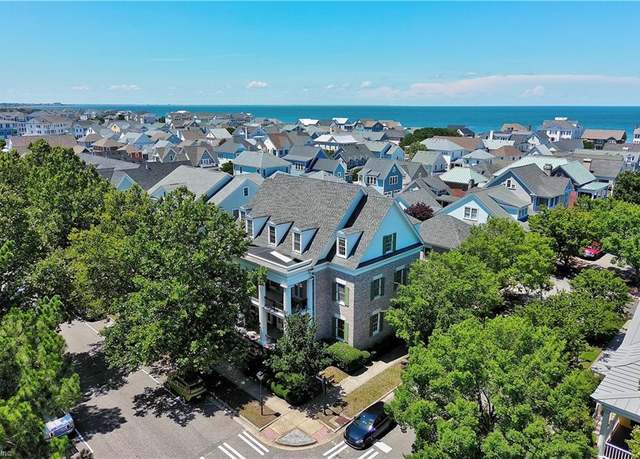 Property at 4490 Pleasant Ave Unit D, Norfolk, VA 23518, 3 beds, 2.5 baths